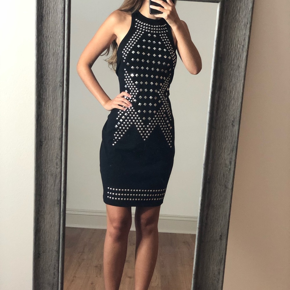 Express dress - Picture 3 of 7